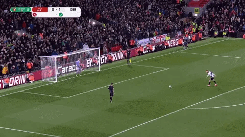 库尼亚赛后向老东家狼队球迷鼓掌致谢